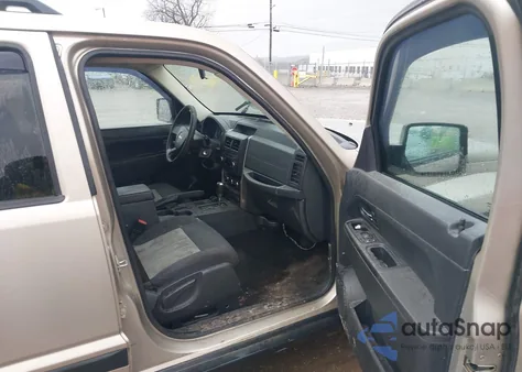 2010 Jeep Liberty Sport from USA, damaged, VIN 1J4PN2GK5AW168695